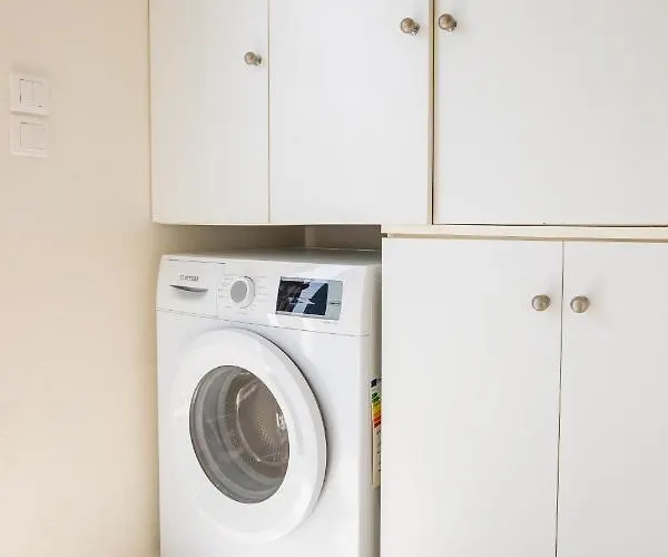 فيلة Karpathos View *